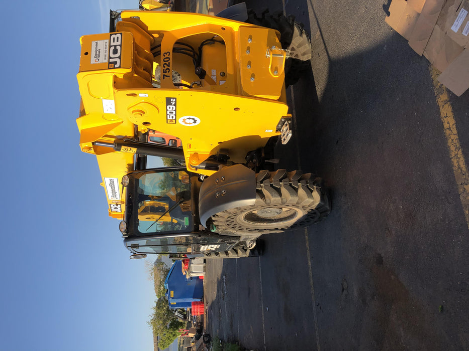 2020 JCB 509-42 Cab/Heat/Air, Solid Tires, Work Lights, Beacon, Aux Hydraulics, Back up Alarm, Lifting Eye, ES Decals