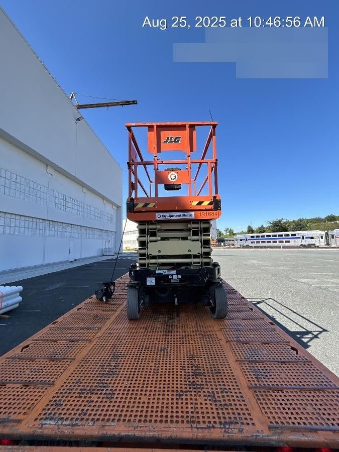 2021 JLG R3246