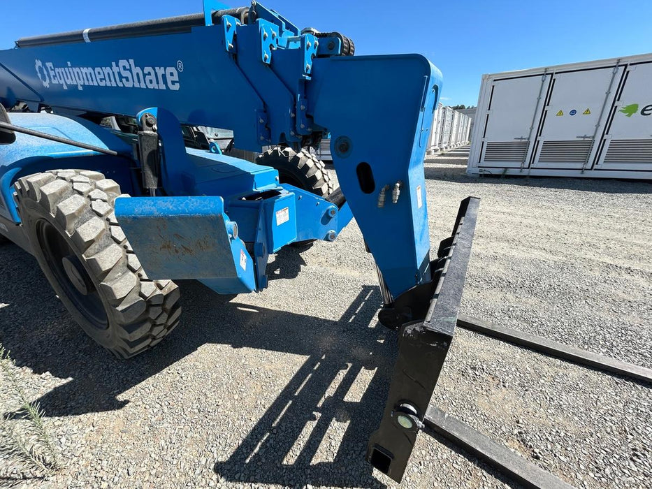 2024 JLG 1001095418S