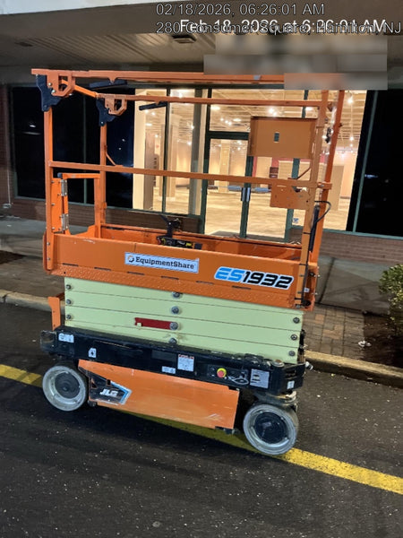 2021 JLG ES1932