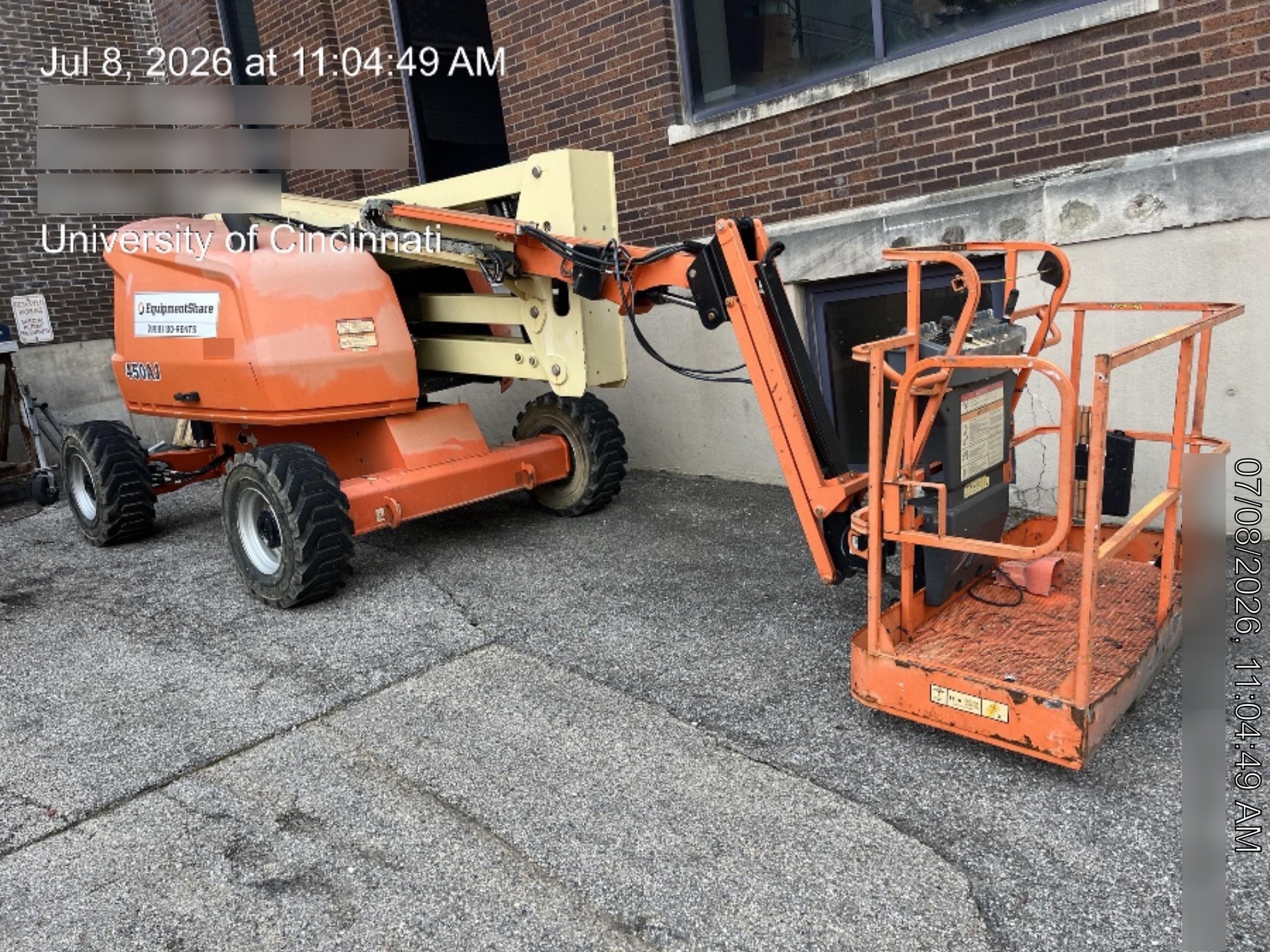 2019 JLG 450AJ