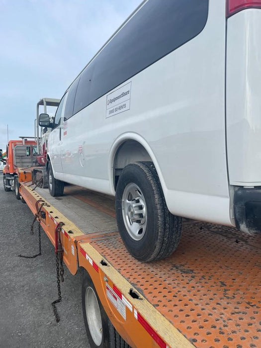 2025 CHEVROLET Express Van - Rental