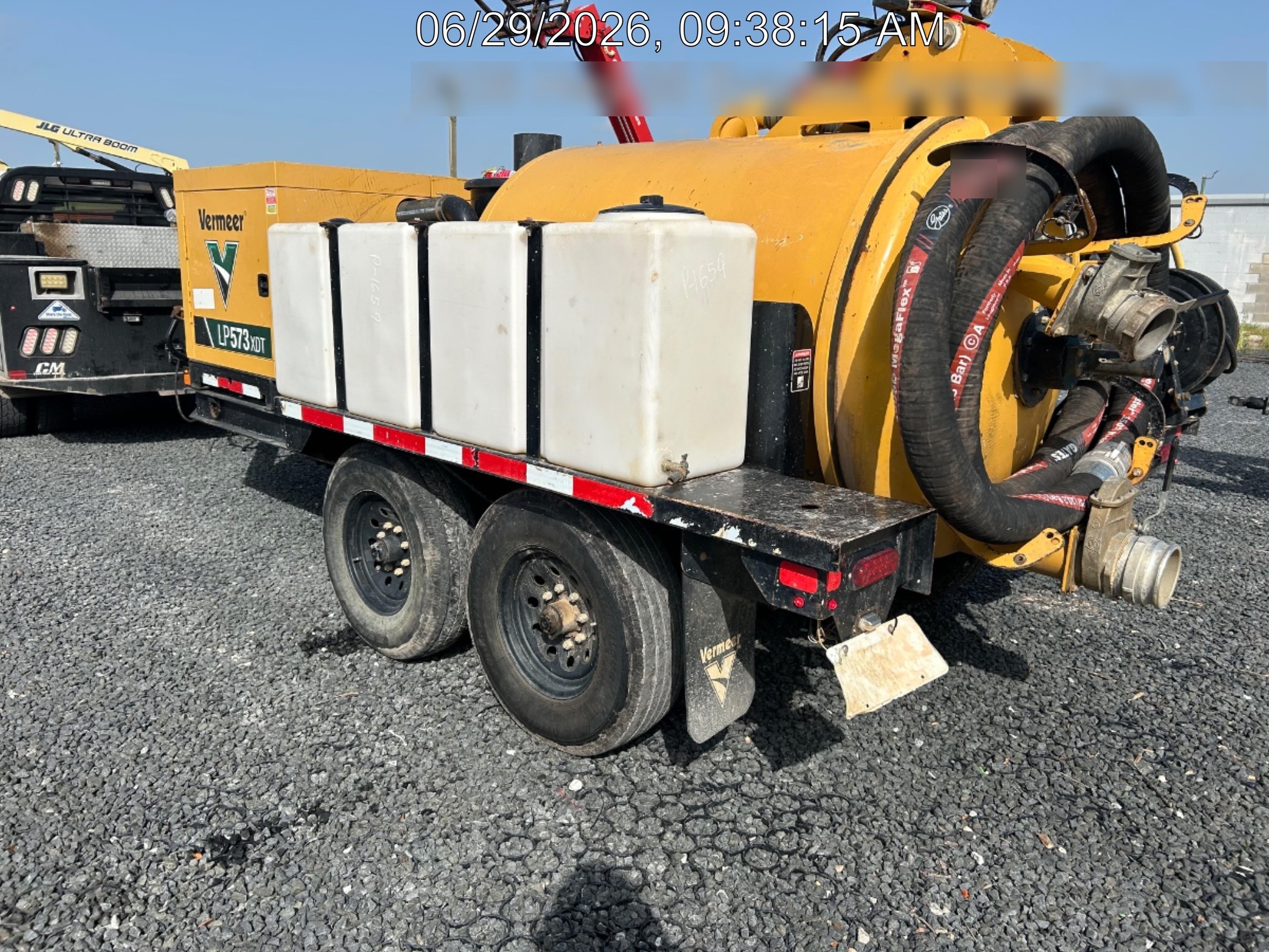 2021 VAC-TRON LP573XDT