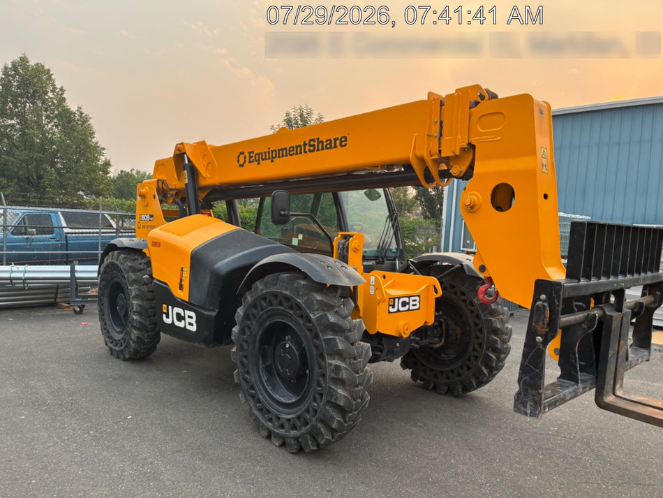 2023 JCB 509-42