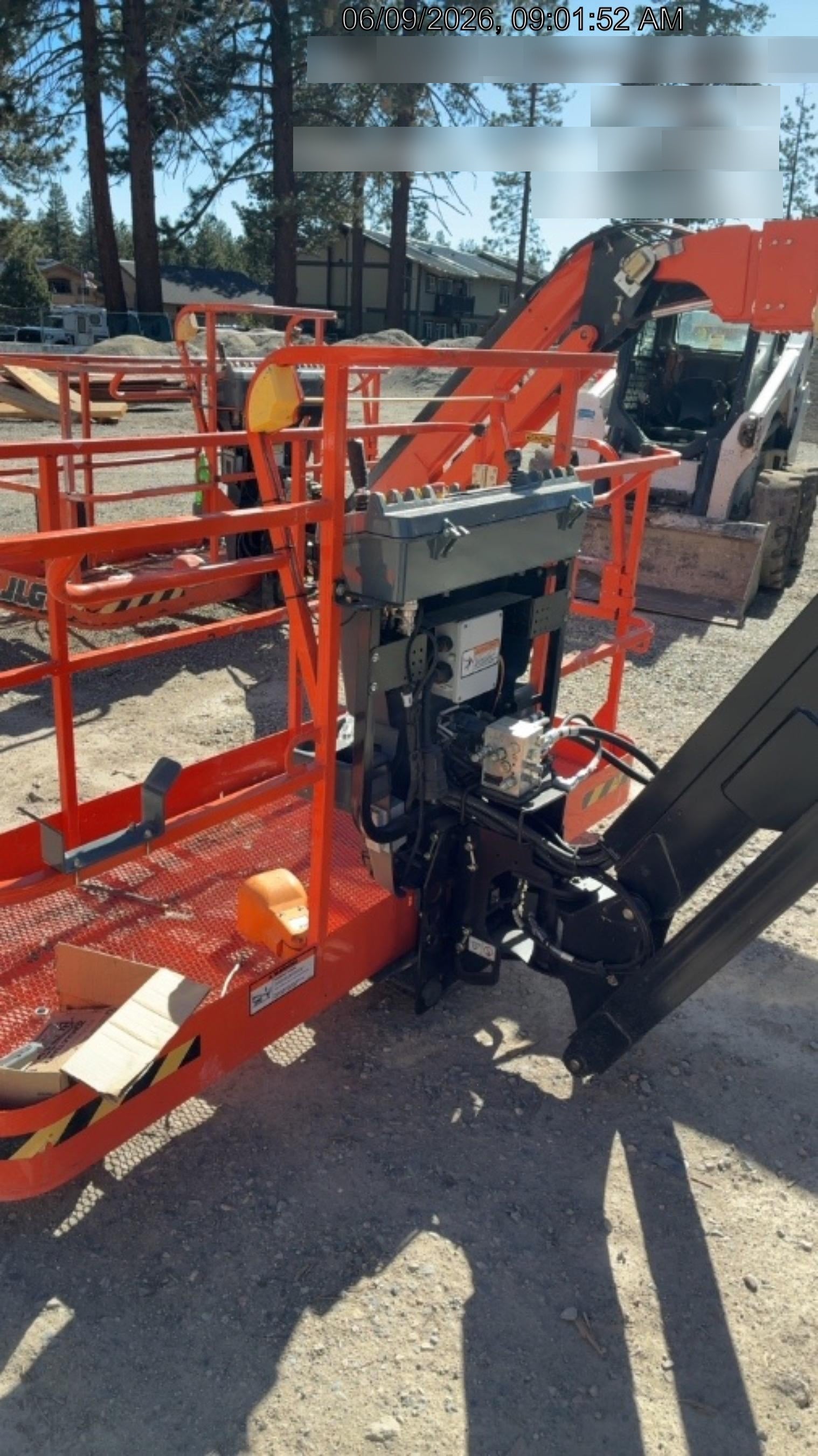2025 JLG 660SJ
