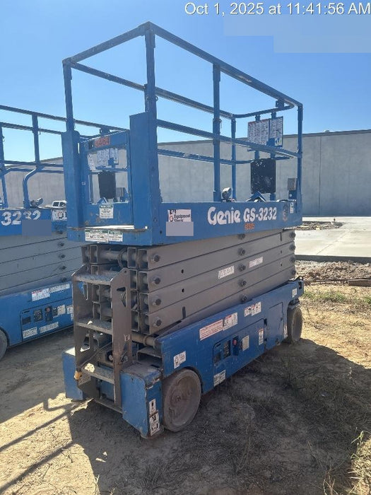 2017 Genie GS-3232 Standard