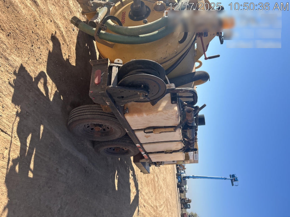 2023 VAC-TRON LP573XDT