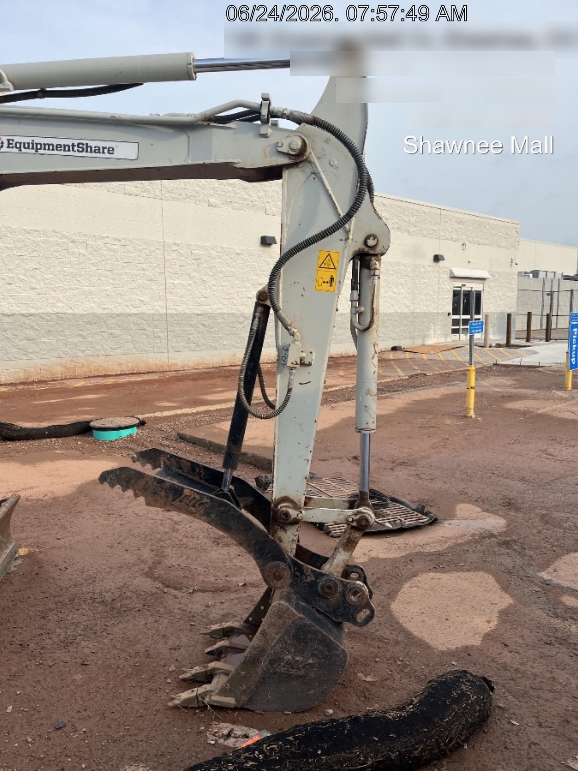 2022 TAKEUCHI TB250-2CR