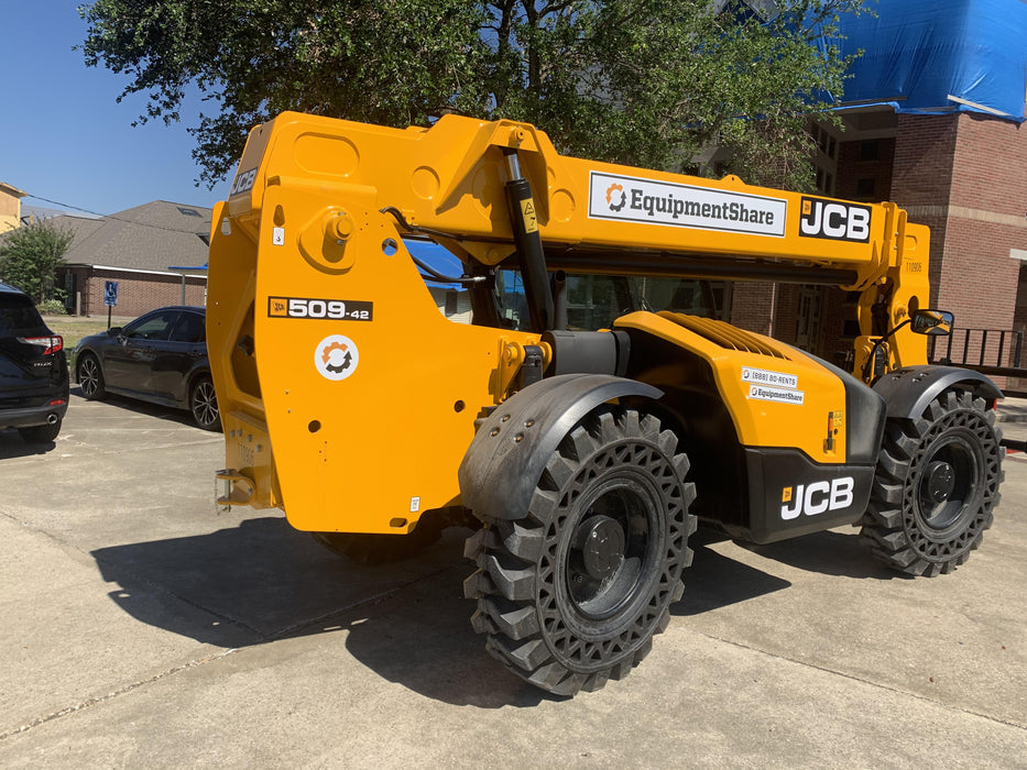 2020 JCB 509-42 Cab/Heat/Air, Solid Tires, Work Lights, Beacon, Aux Hydraulics, Back up Alarm, Lifting Eye, ES Decals