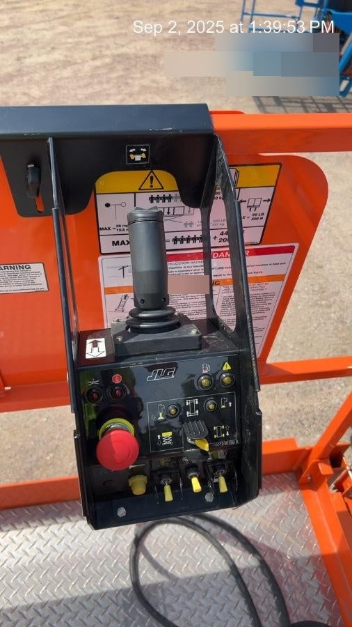 2025 JLG RT4394