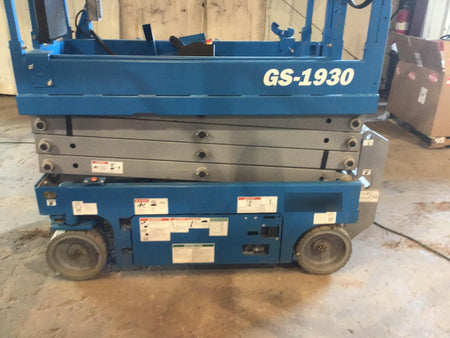 2018 Genie GS-1930 Genie GS-1930 w/Fixed Rail, Chain Entry