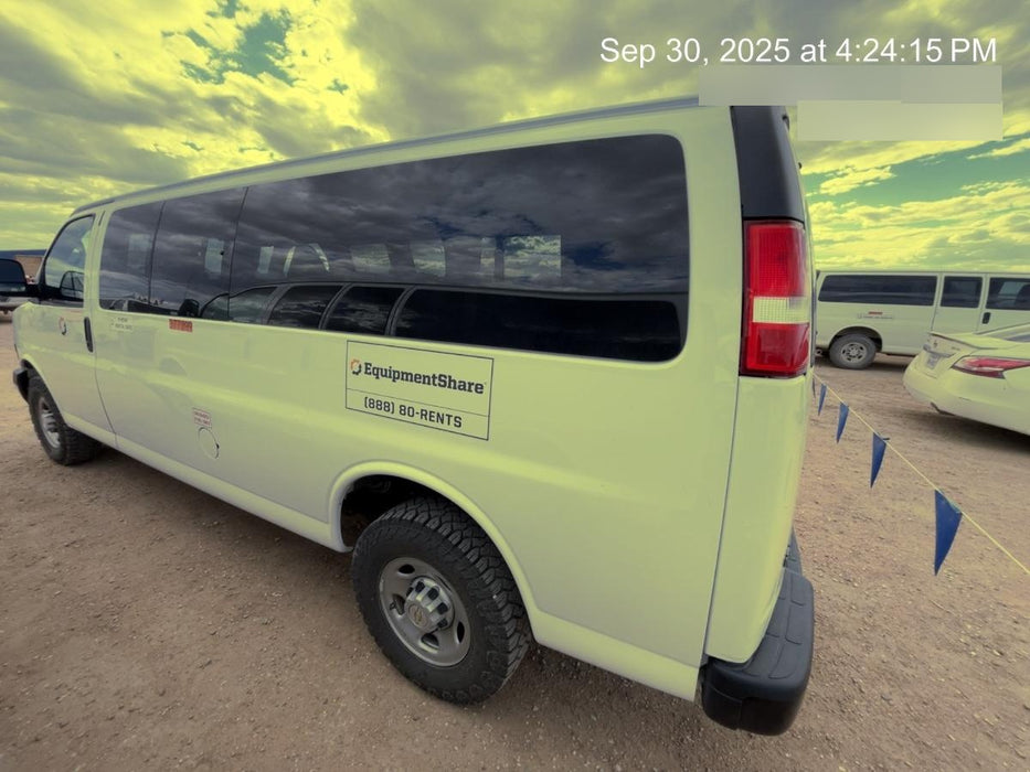 2023 CHEVROLET Express Van - Rental