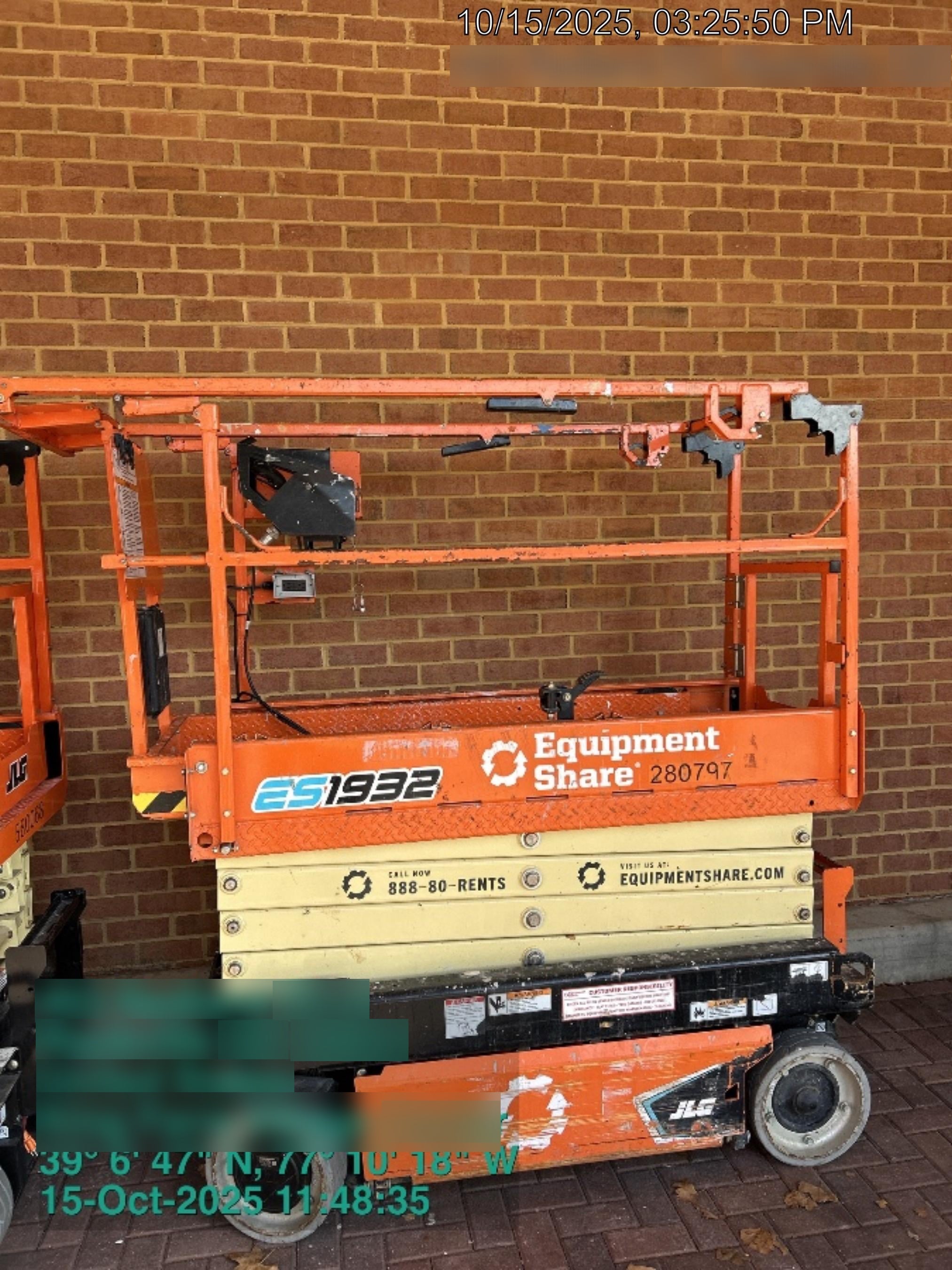 2022 JLG ES1932
