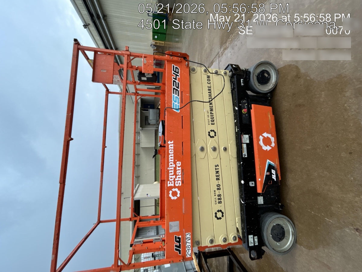 2023 JLG ES3246