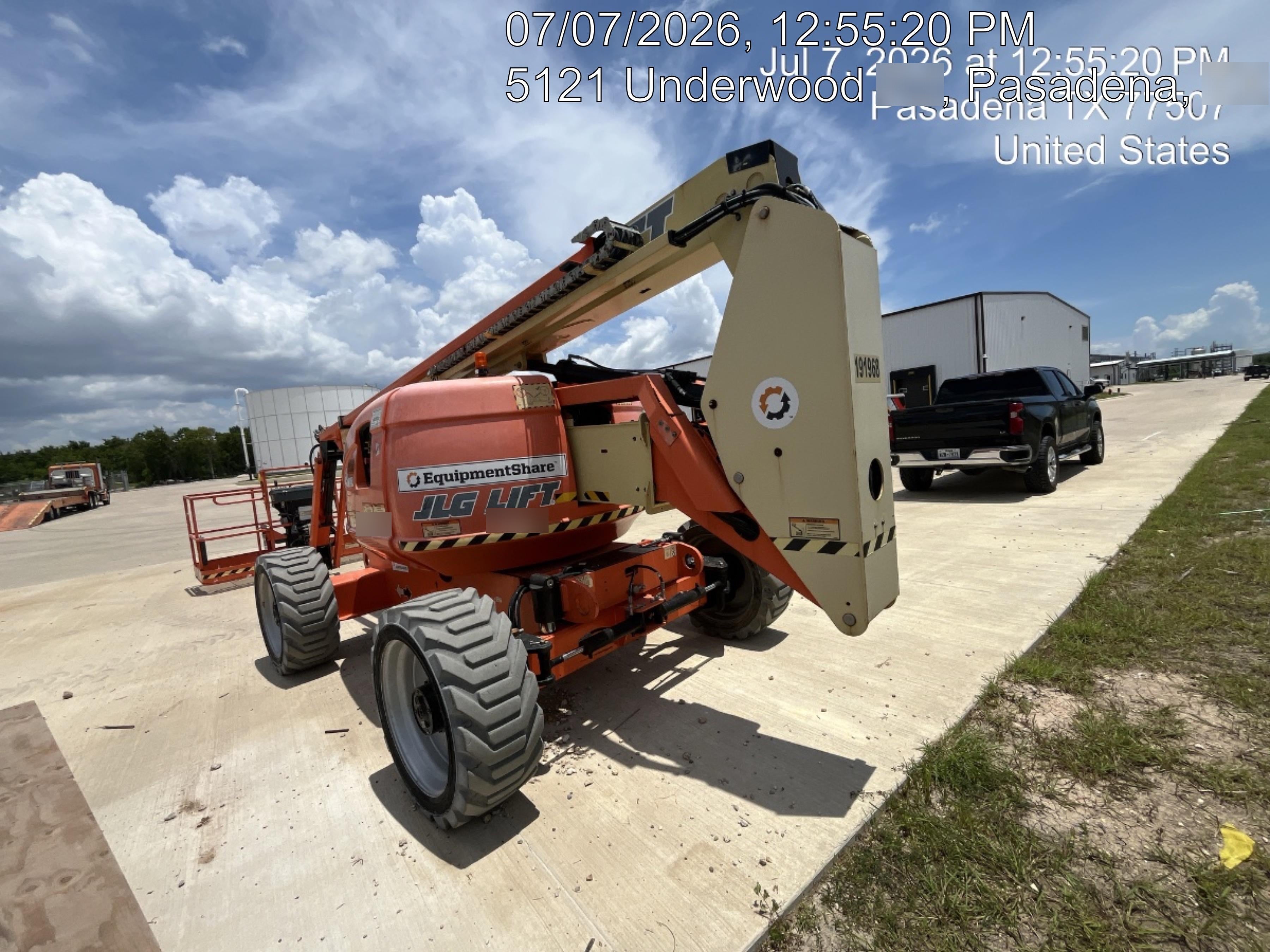 2021 JLG 600AJ