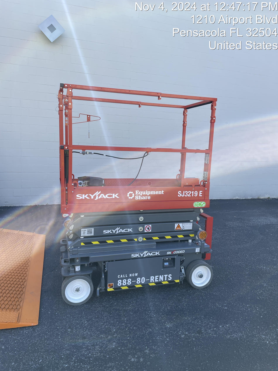 2024 Skyjack SJ3219 Electric Drive, Sld NM Tires, DBcns, RFRails, Power to Platform, T3 + Access Control