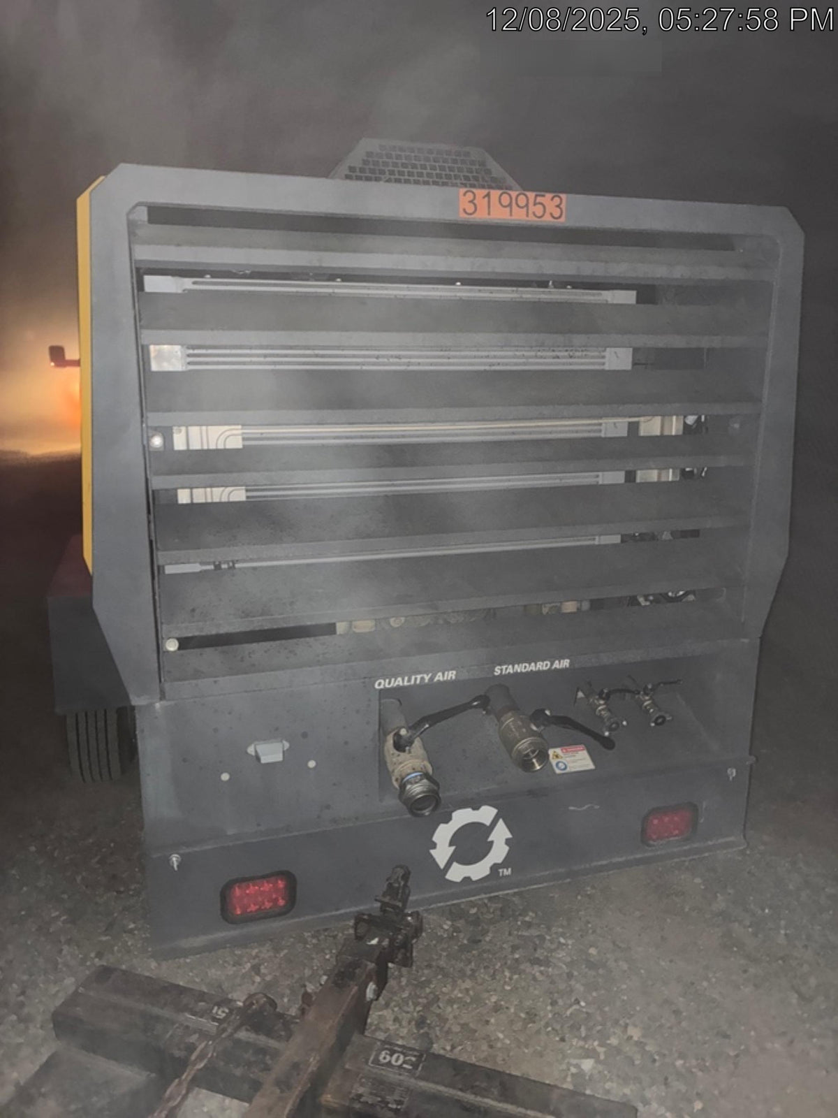 2023 ATLAS COPCO XAS 900