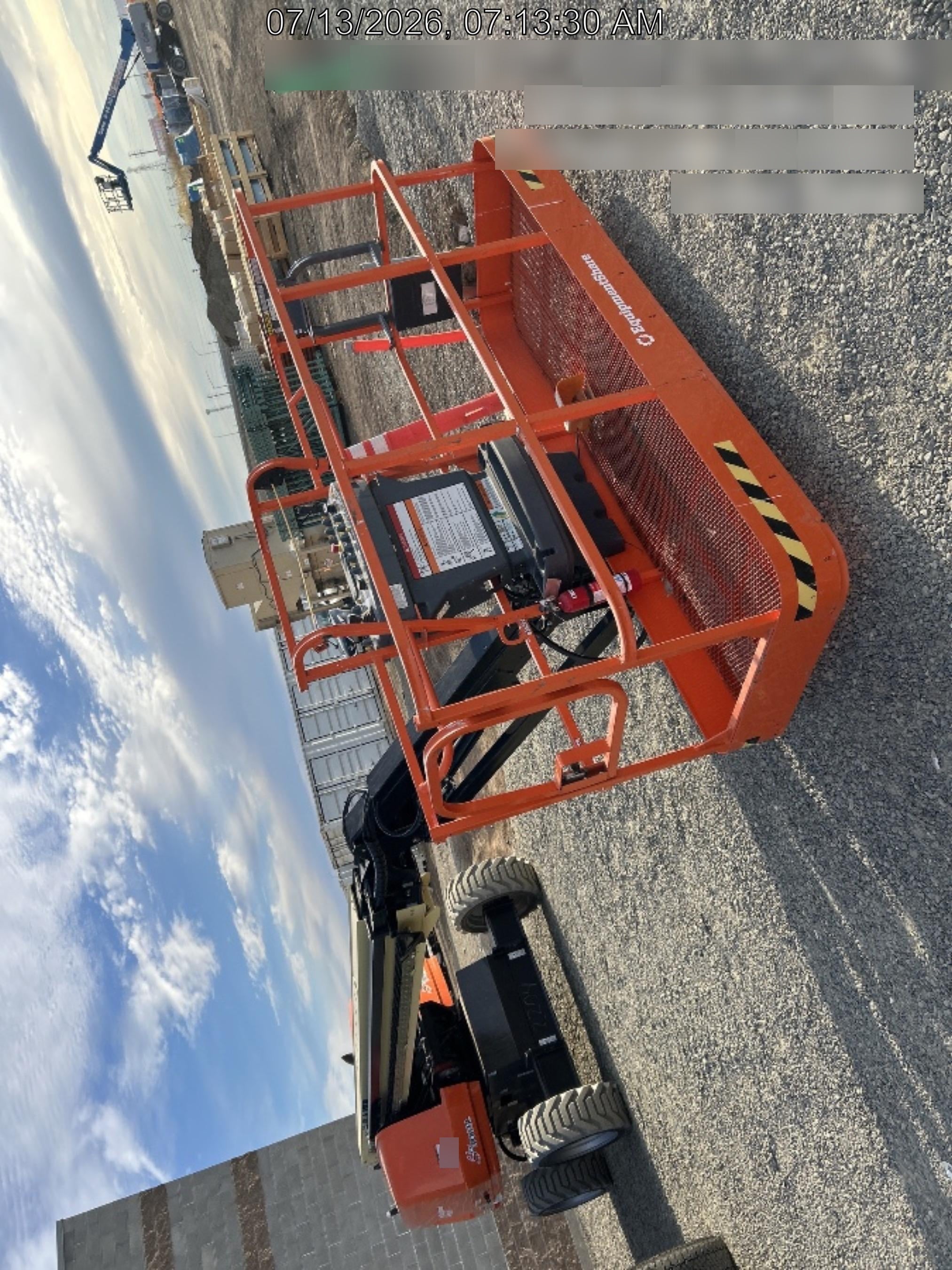 2025 JLG 660SJ