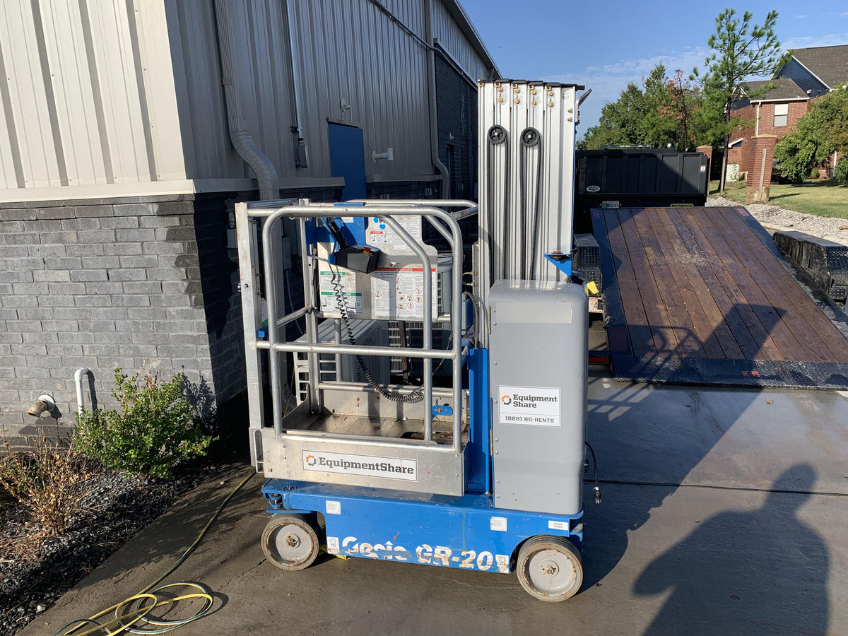 2019 GENIE GR-20
