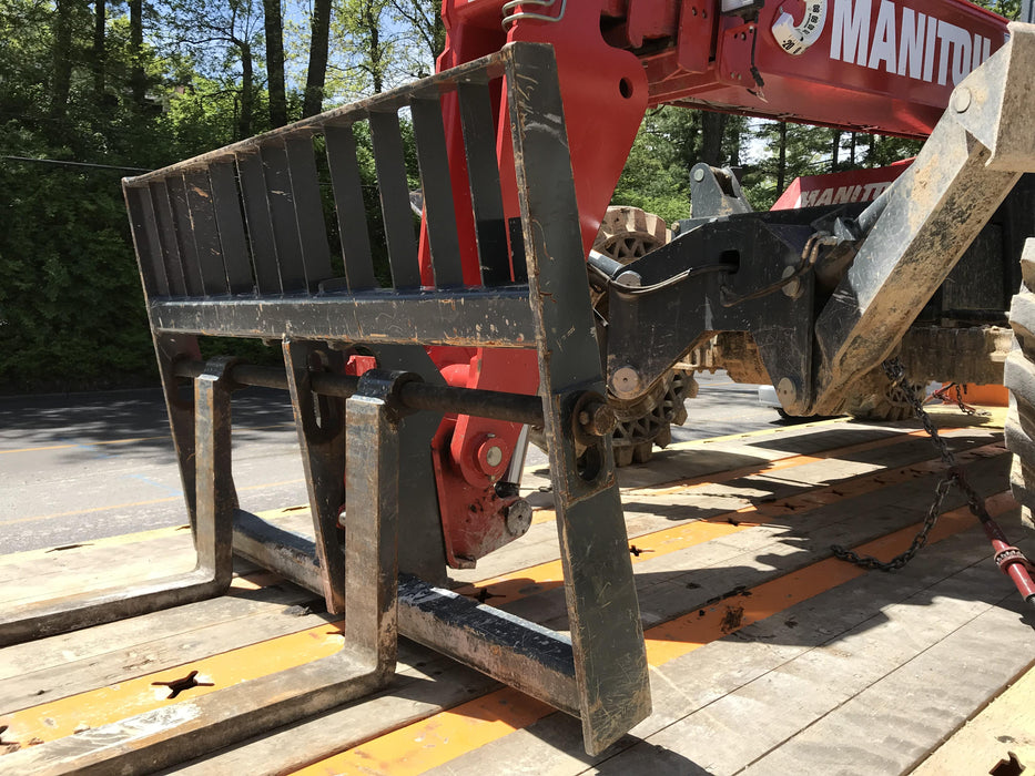 2018 Manitou MTA10055 Manitou MTA 10055 w/Cab/Heat/AC, Work Lights/Strobe, Aux Hyd, Solid Tires, Lift Hook, 66" Carriage, 60" Forks