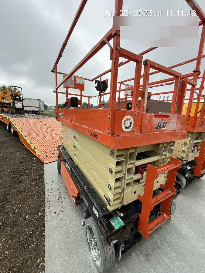 2021 JLG R3246