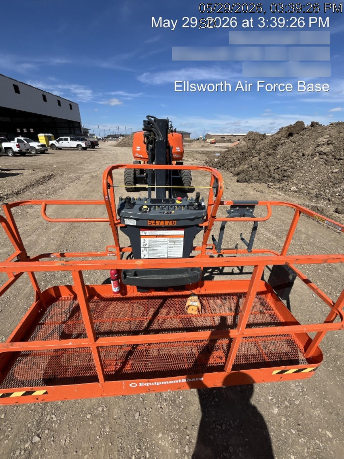 2025 JLG 660SJ