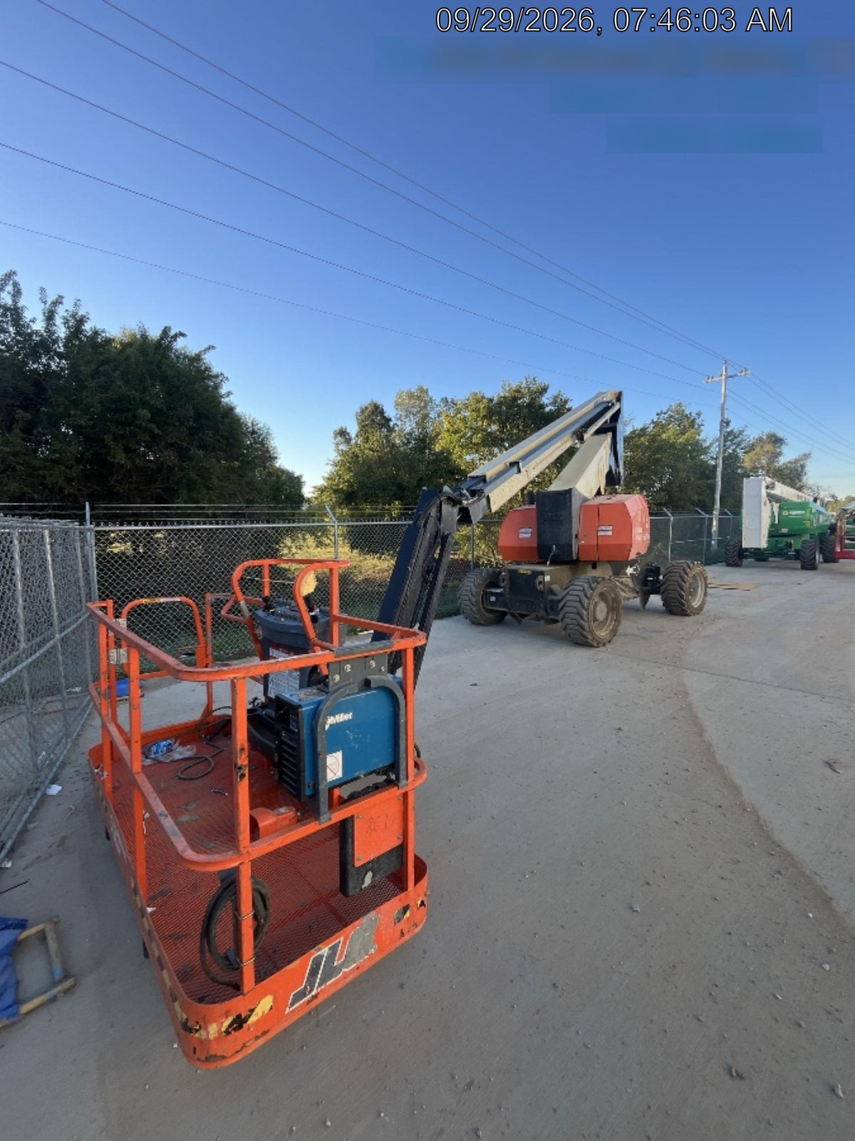 2025 JLG 800AJ