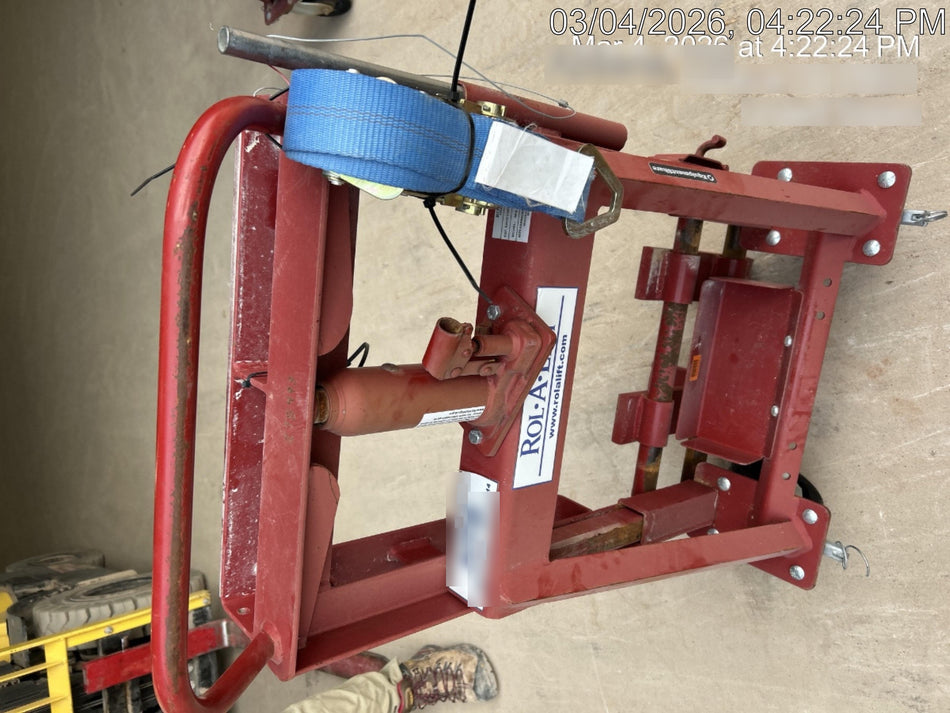 2022 ROL-A-LIFT M-6