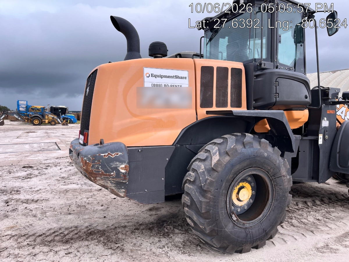 2018 Case 721G CLOSED CAB, 1 FUNCTION, JRB 416 STYLE HYD COUPLER