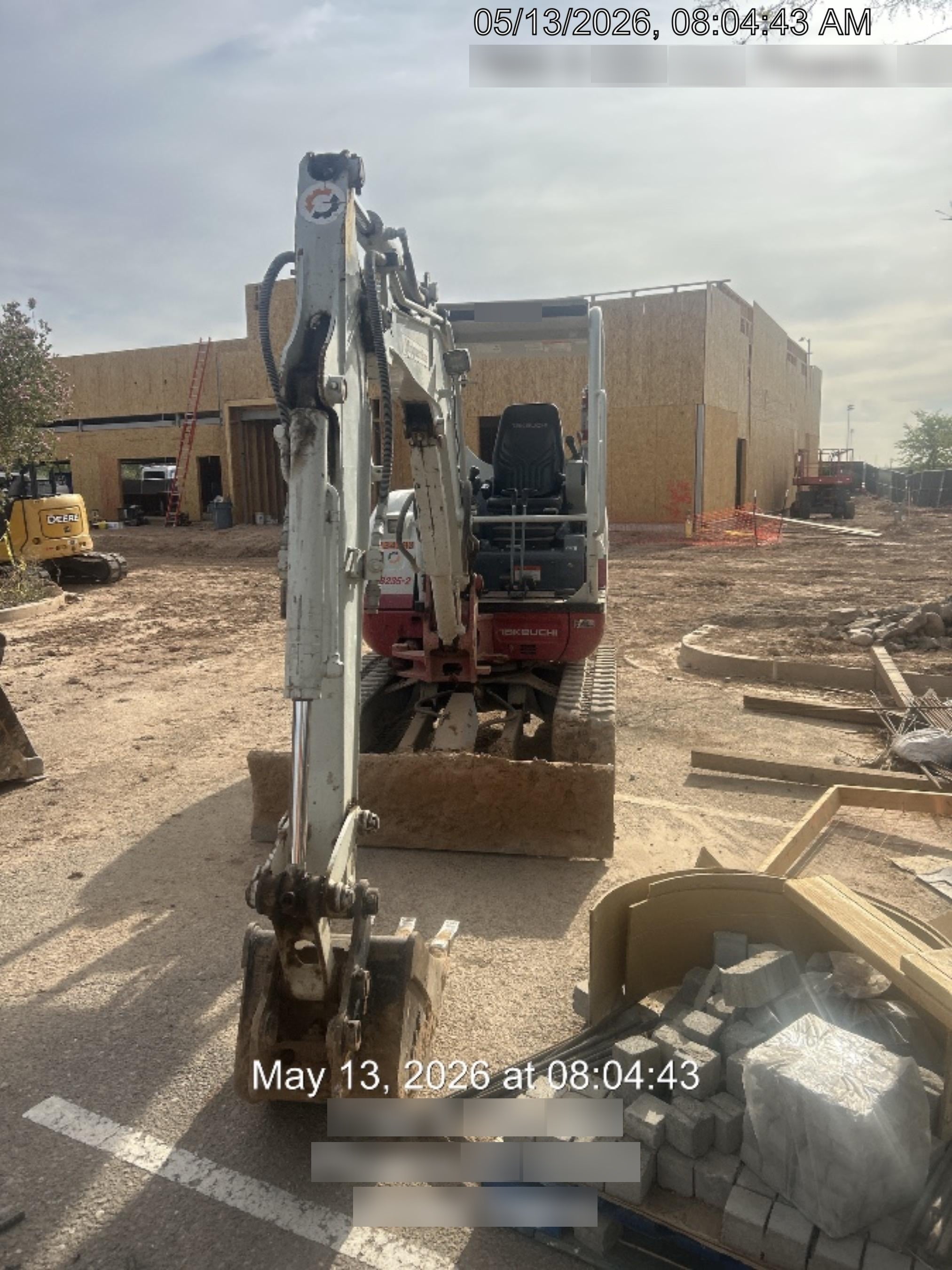 2022 TAKEUCHI TB235-2R