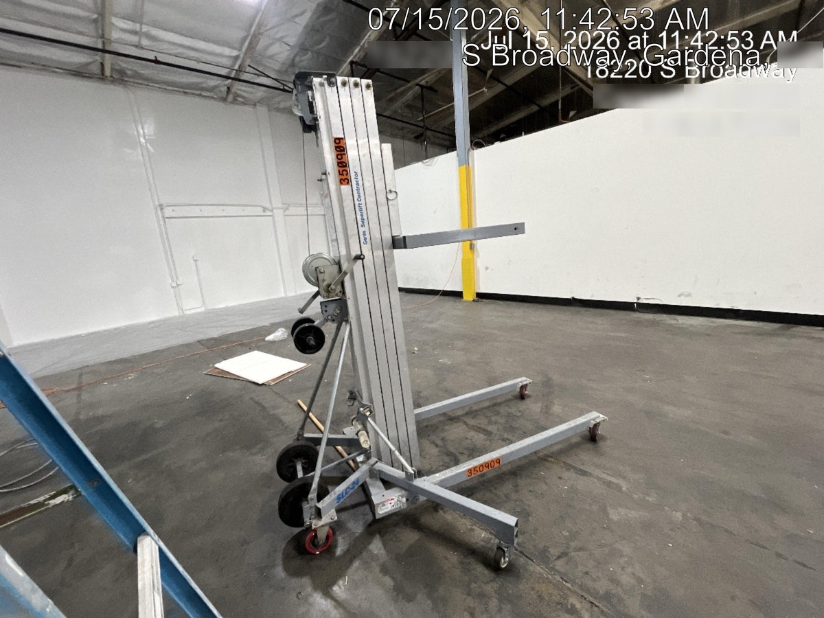 2023 GENIE SLC-24