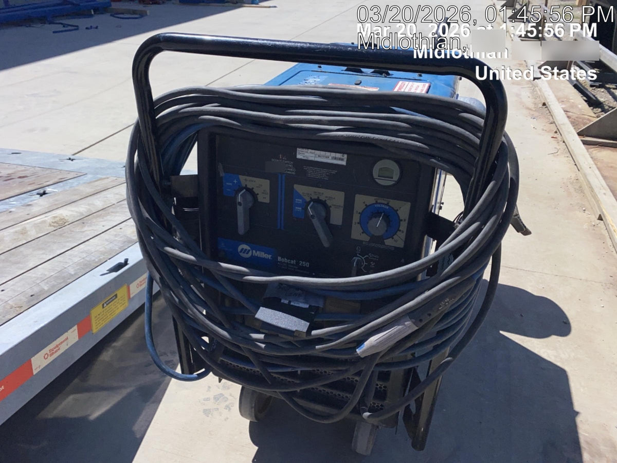 2019 Miller Electric BOBCAT 250 Standard w/Running Gear, Bracket, Hose