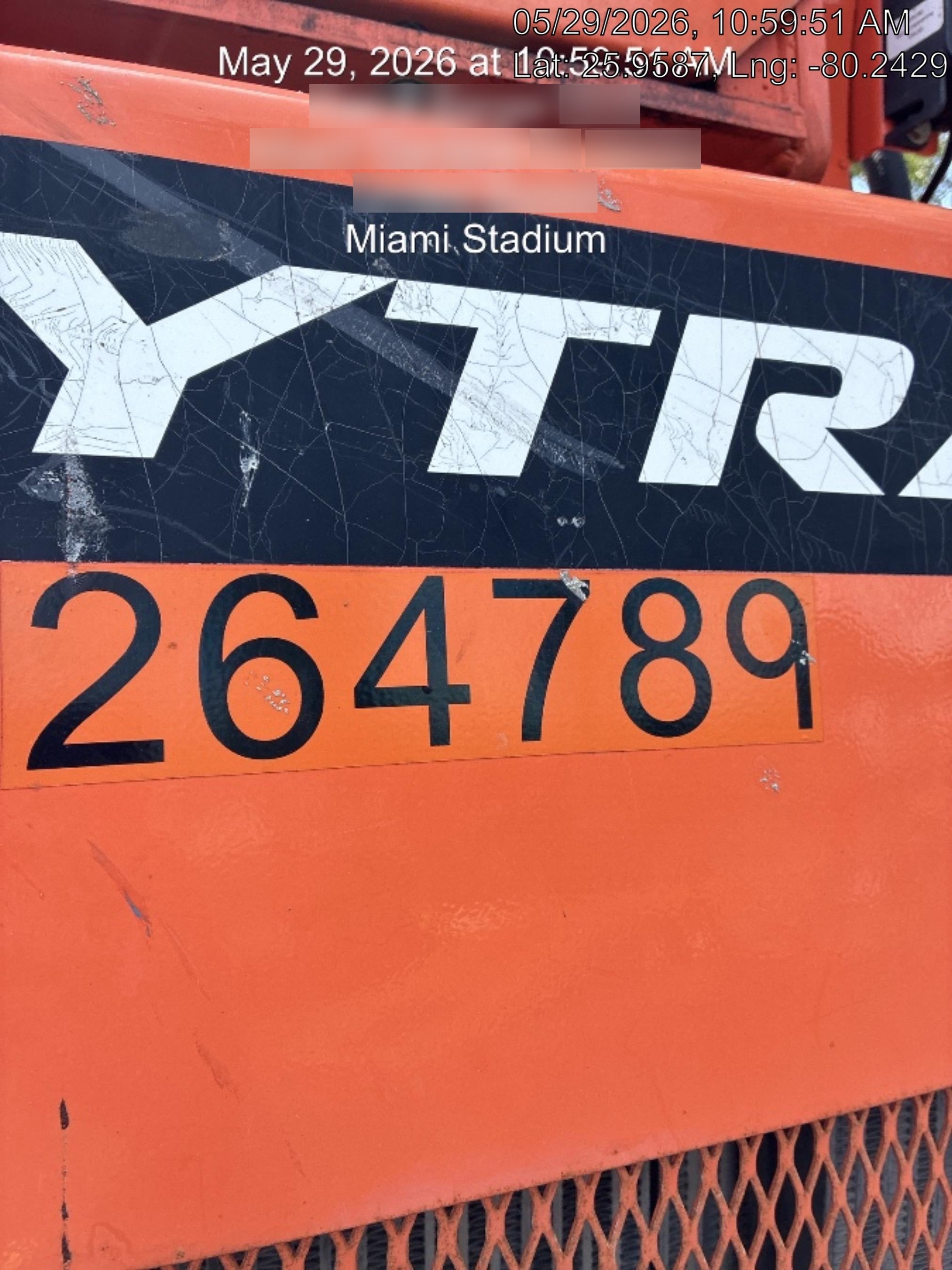 2022 SKYTRAK 8042