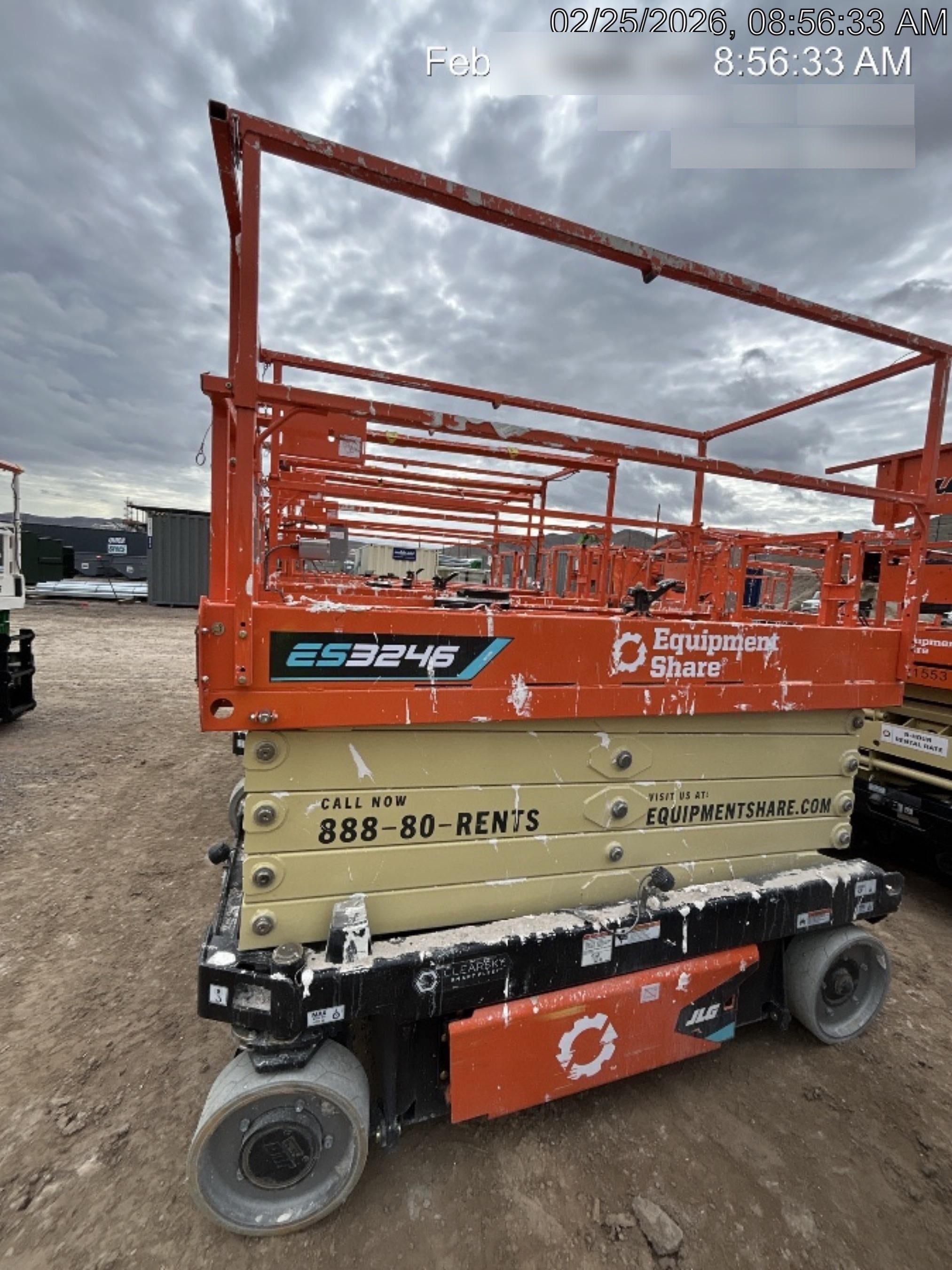 2025 JLG ES3246