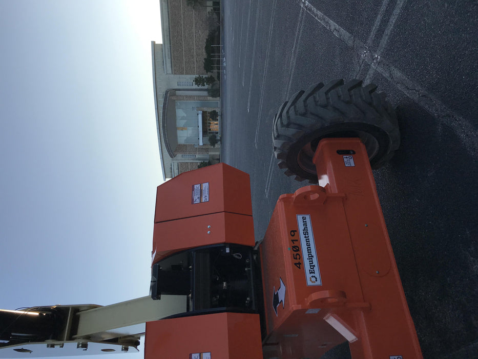 2019 JLG 860SJ