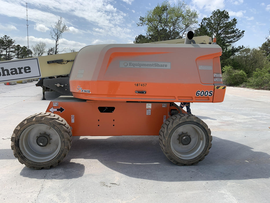 2020 JLG 600S