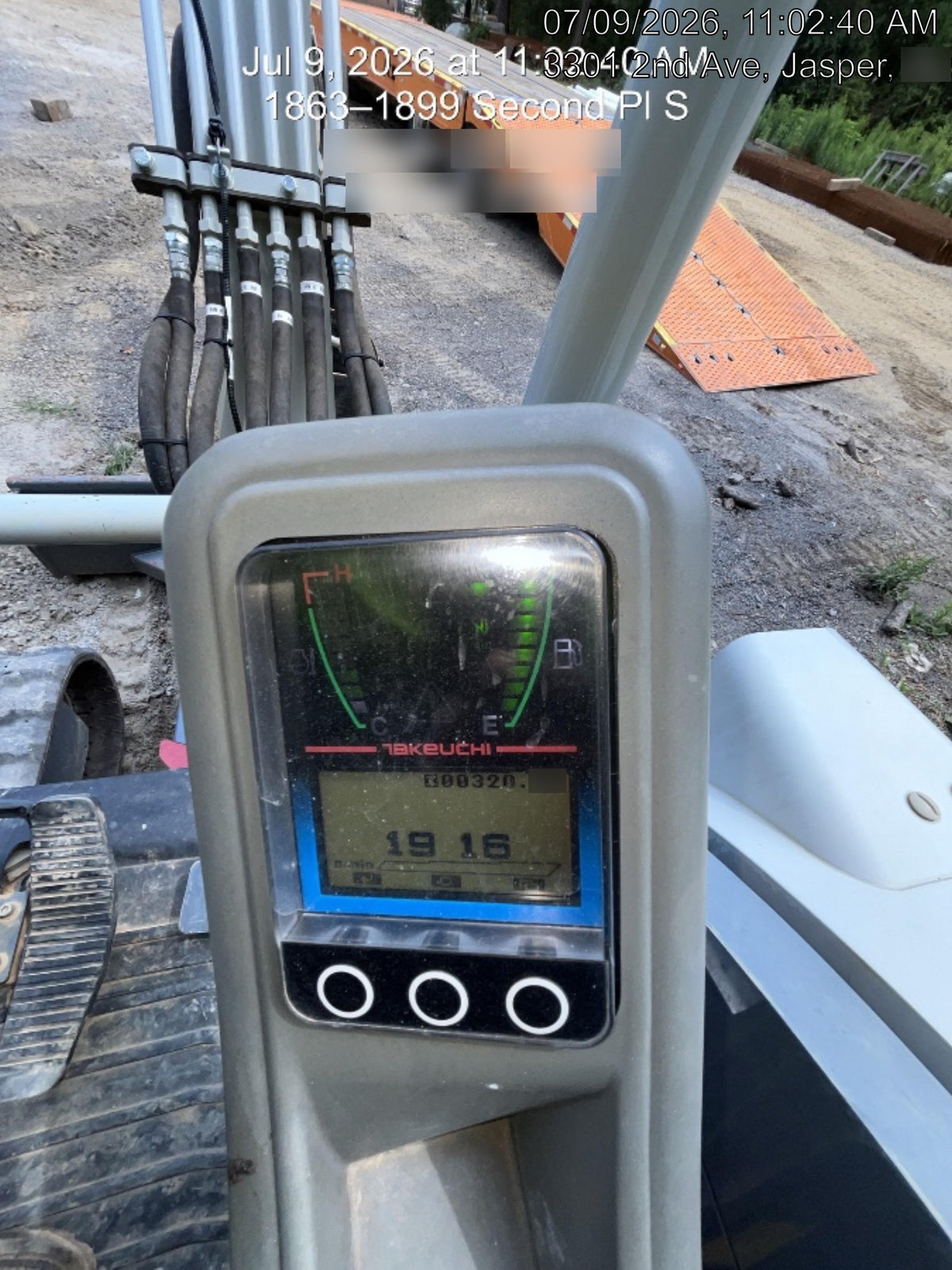 2024 TAKEUCHI TB235-2R