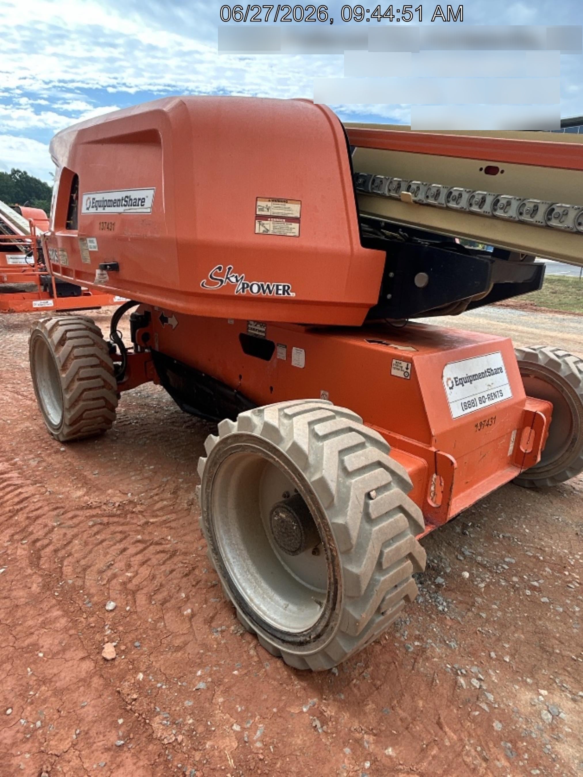 2021 JLG 600S