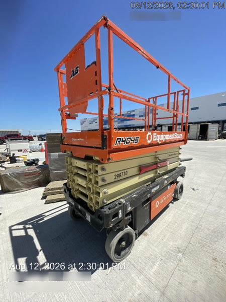 2023 JLG R4045