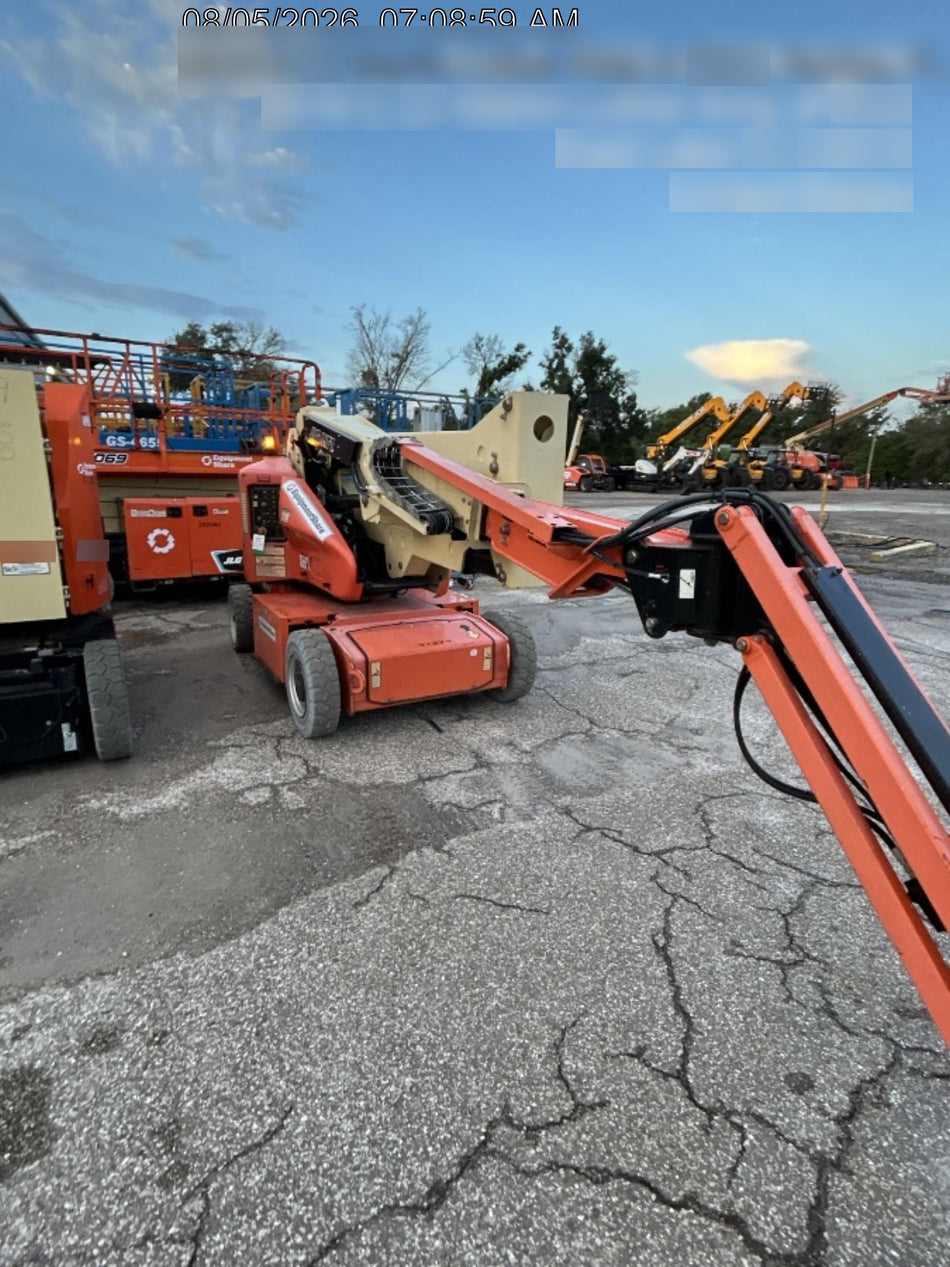 2019 JLG E400AJPN