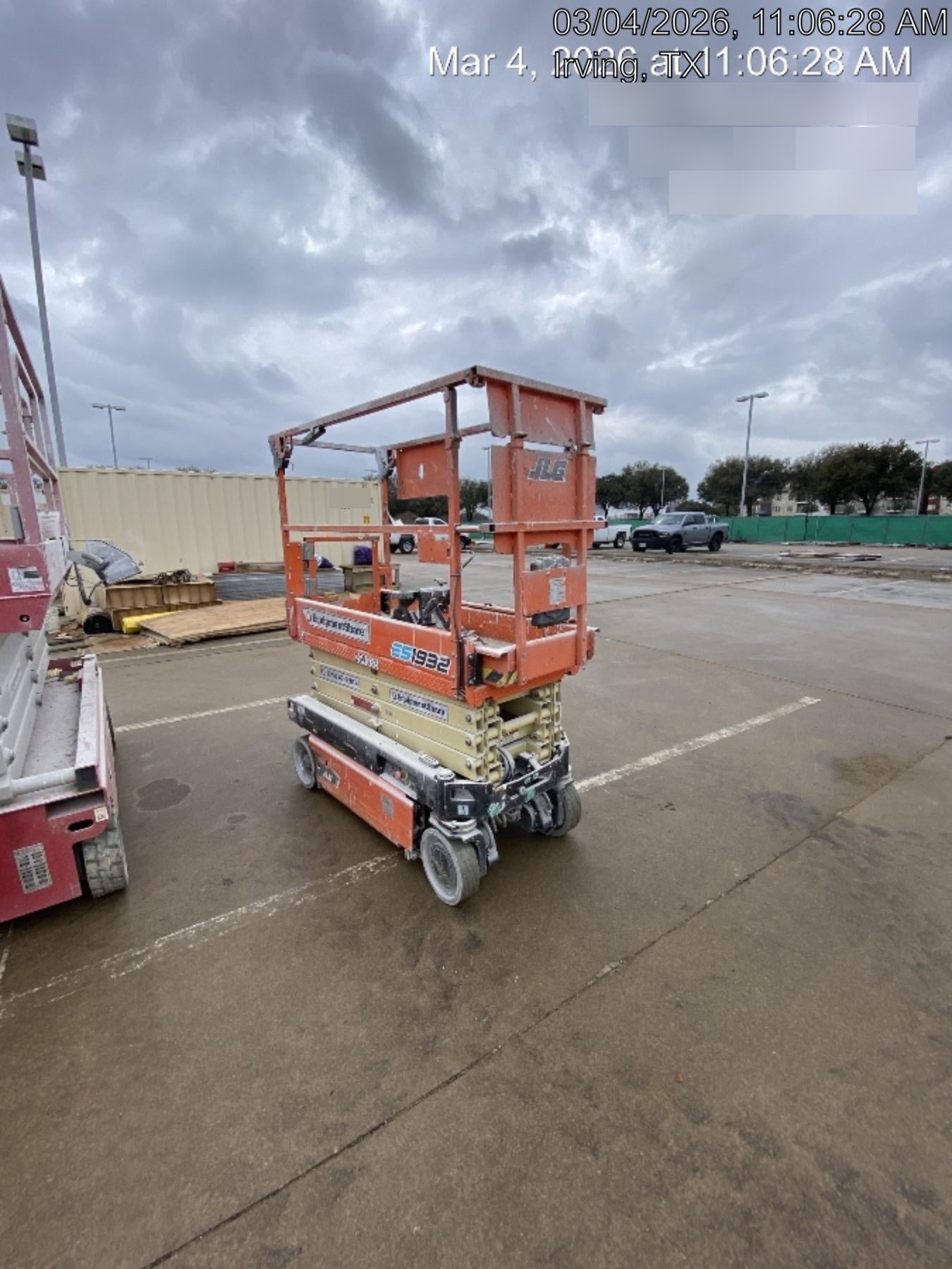 2022 JLG ES1932
