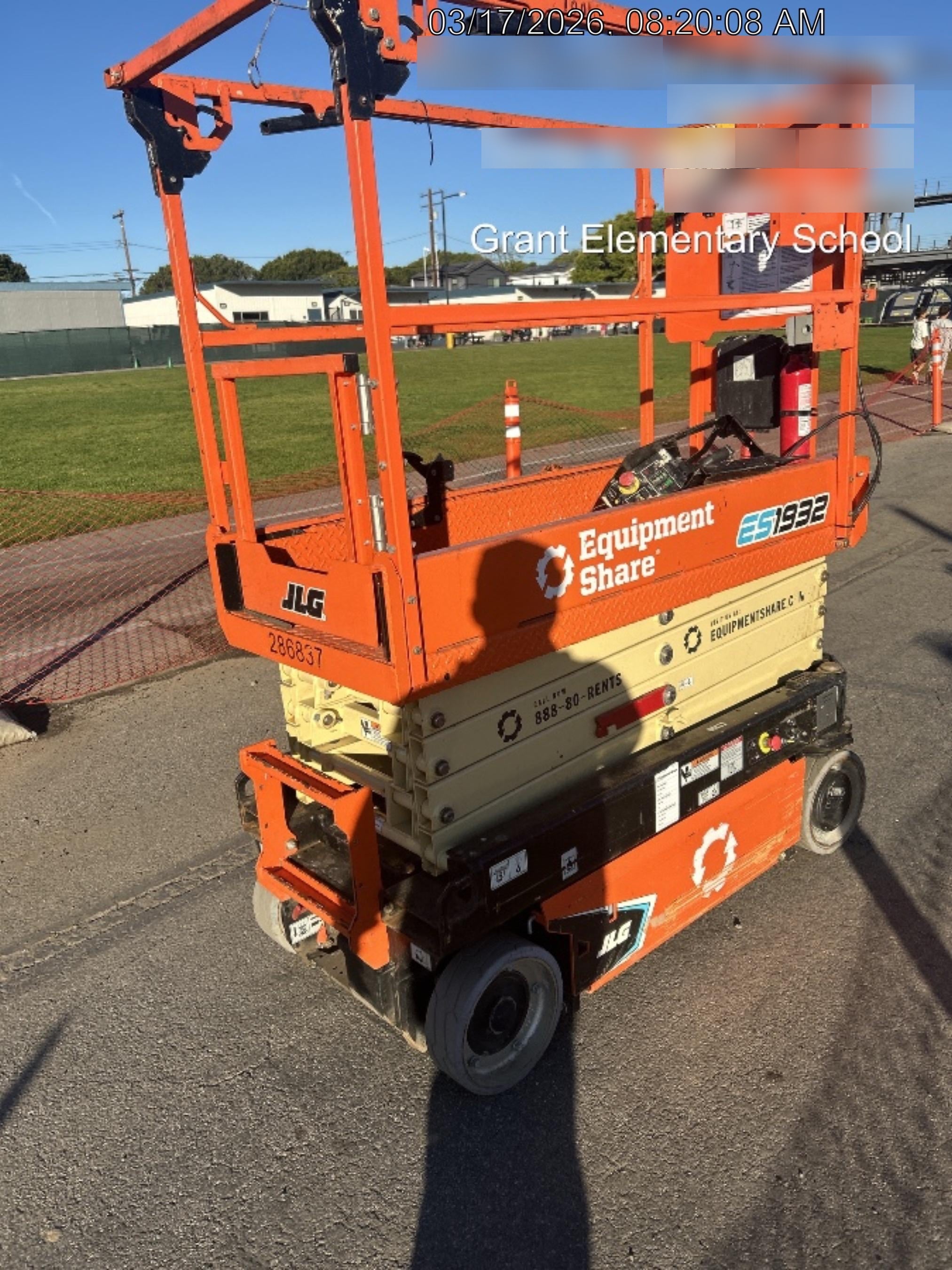 2022 JLG ES1932