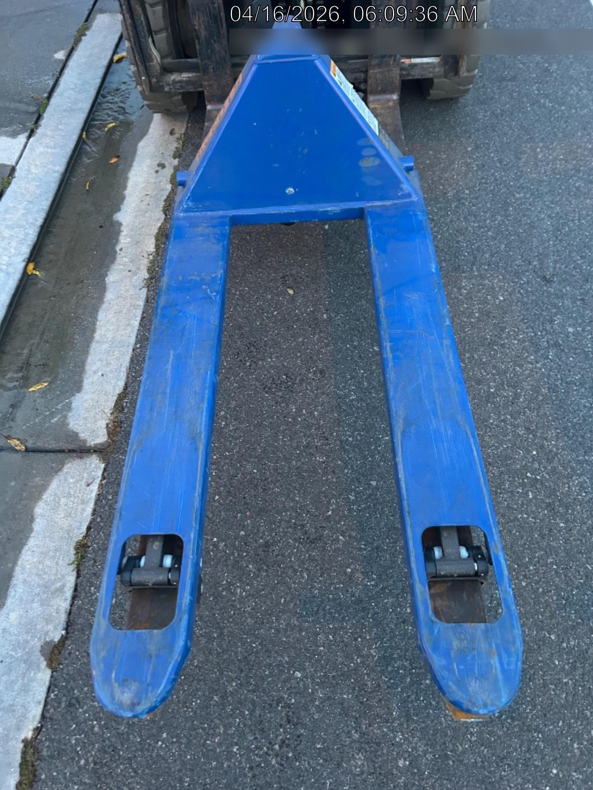 2025 ULINE H-7504