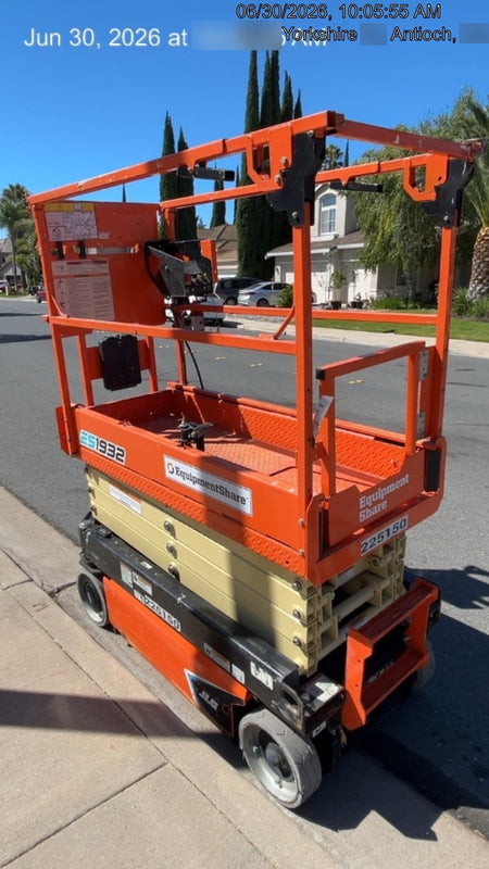 2022 JLG ES1932