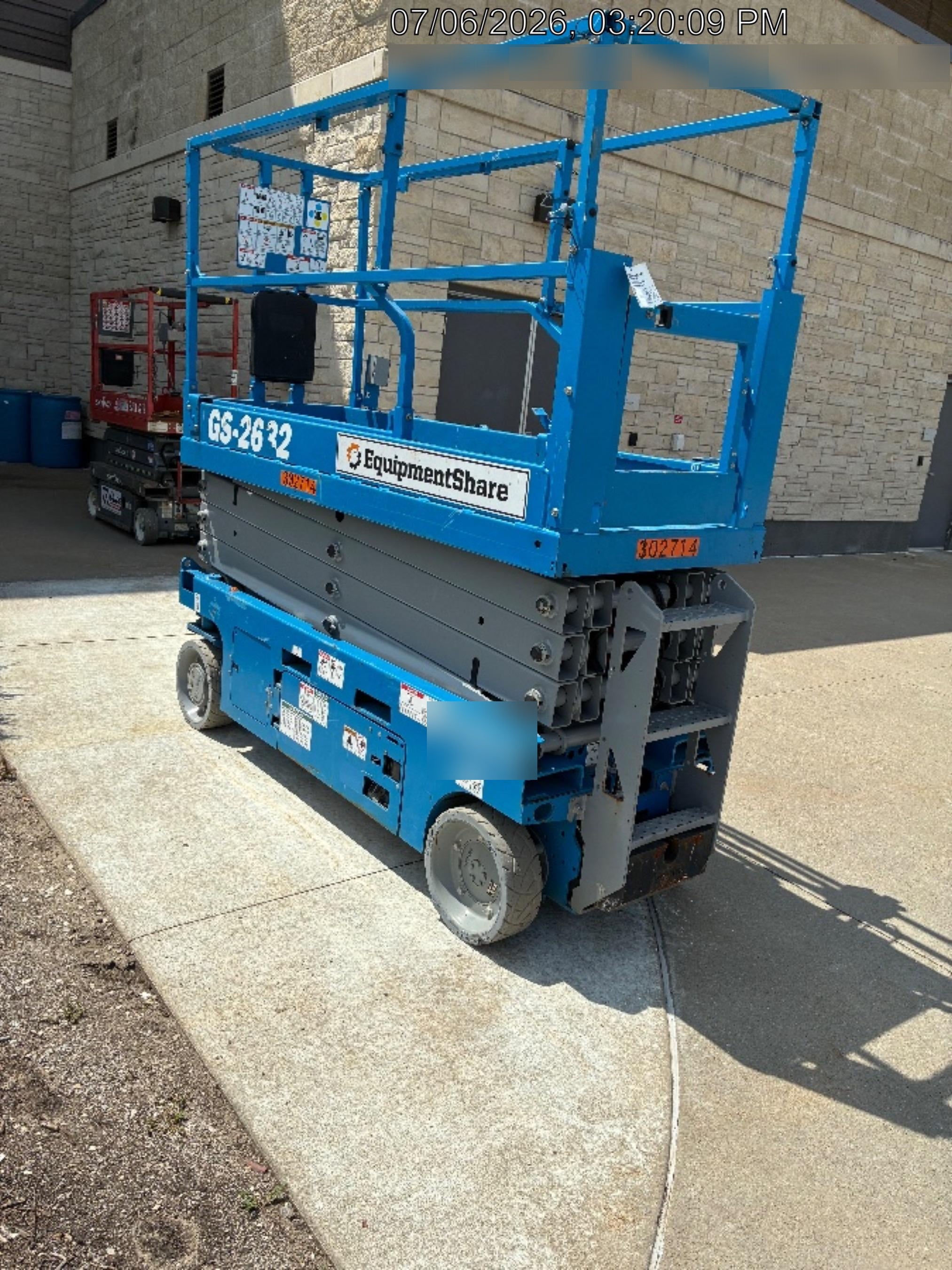 2023 GENIE GS-2632