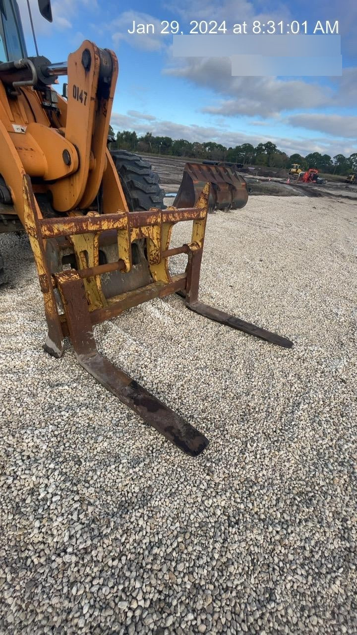 2014 CASCADE 84" Pallet forks - Cascade