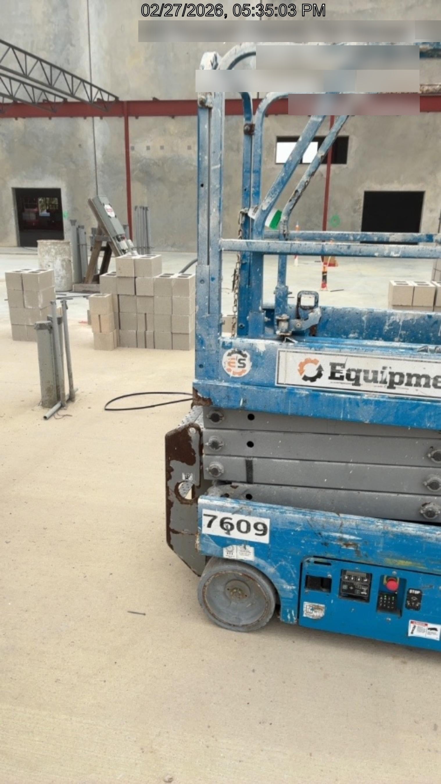 2017 Genie GS-1930 Genie GS-1930 Lift w/Fixed Rail and Chain Entry