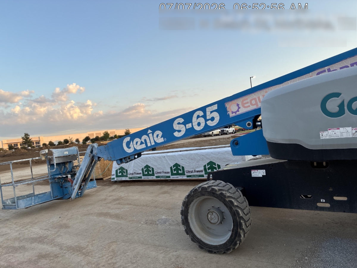 2017 GENIE S-65
