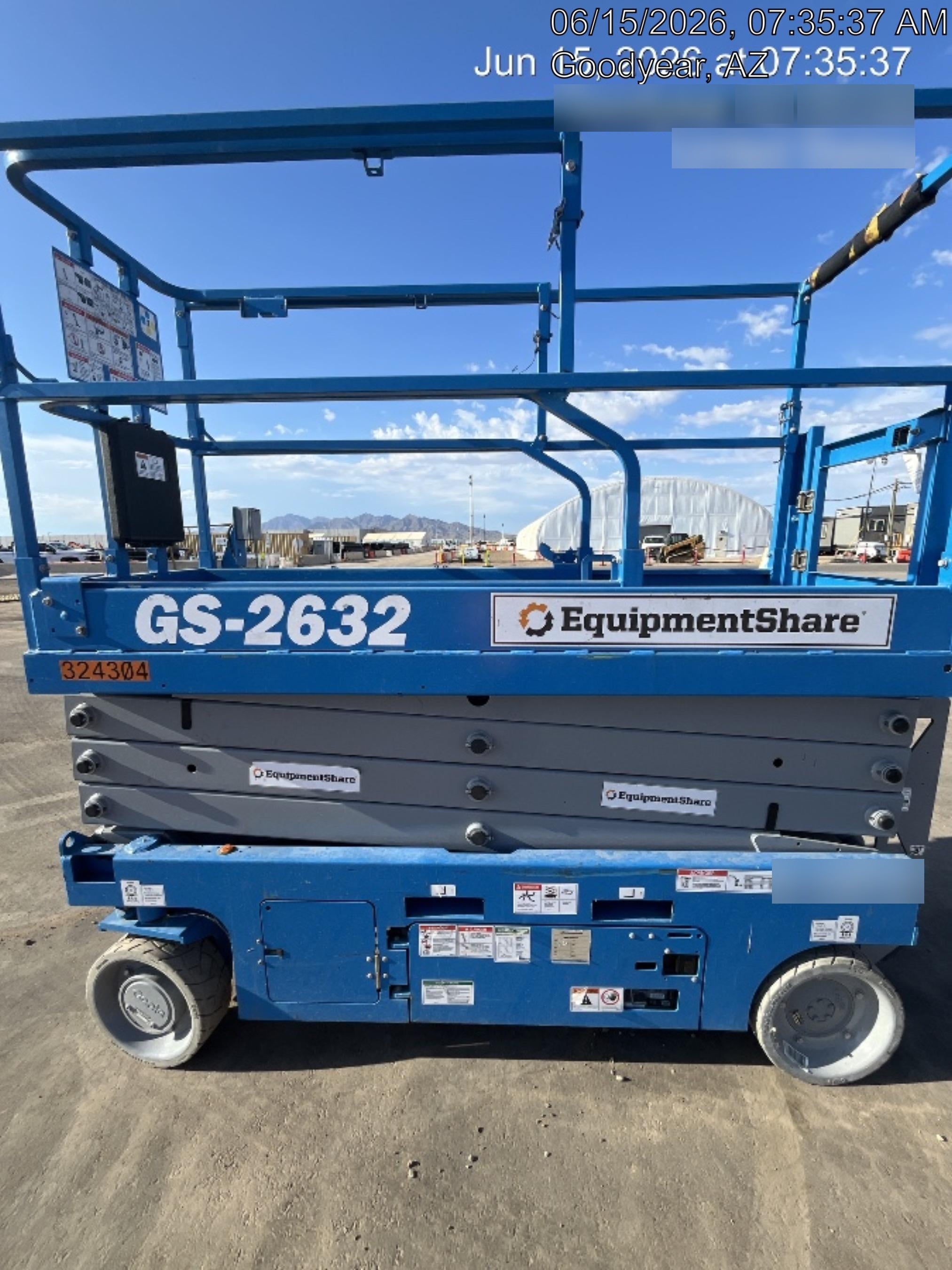 2023 GENIE GS-2632