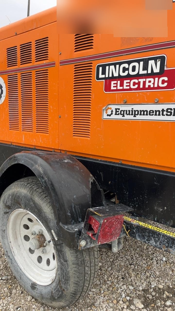 2021 Lincoln Electric Vantage 549X Ready Pak 3, ORANGE (includes trailer, cable rack, fender light kit)